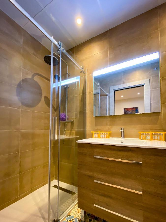 Sol Apartamento En Madrid Centro Luaran gambar